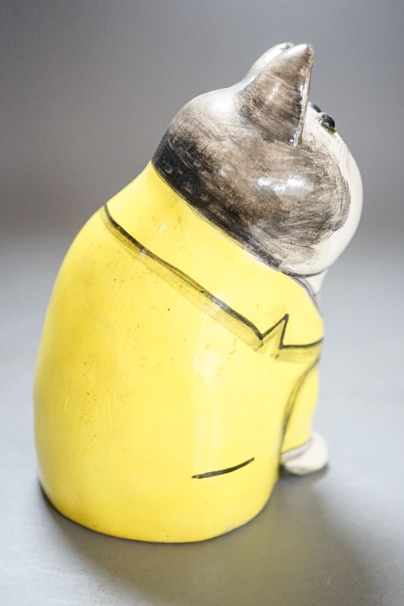 A Joan de Bethel Rye pottery cat, dated 1986 and inscribed C 380, 13cm
